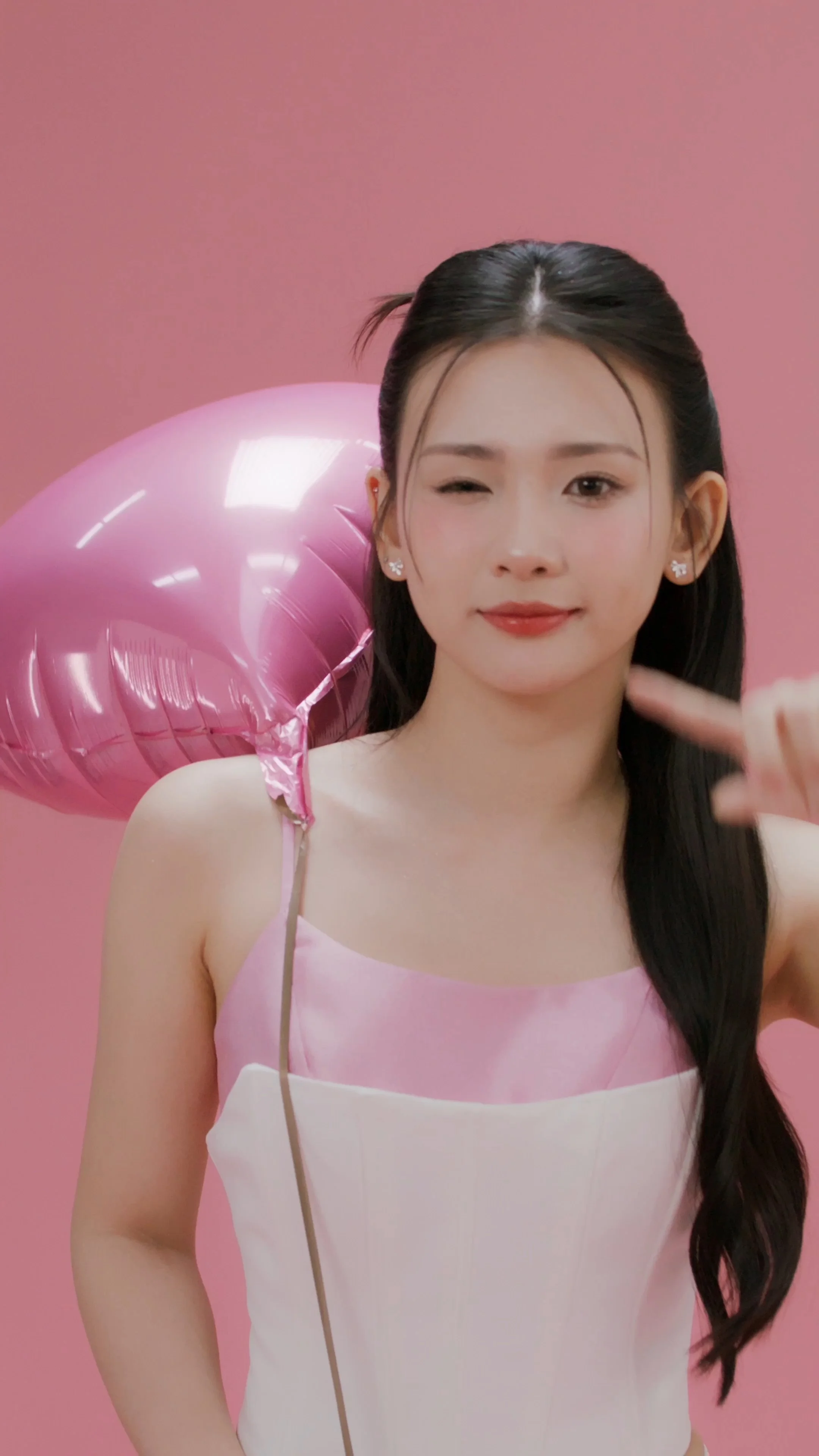 ATHE vertical beauty film