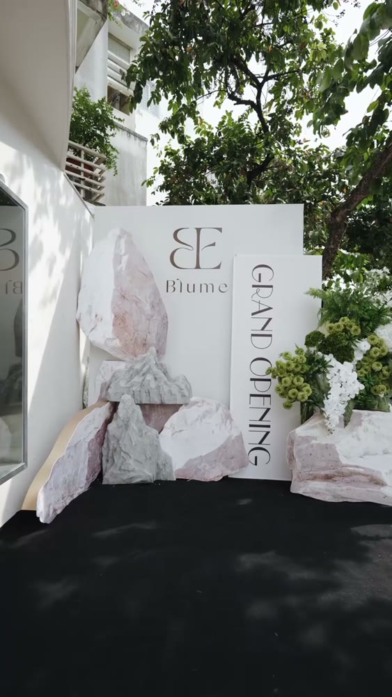 Blume — Re-Opening