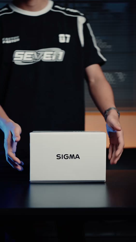 Sigma 24-70 DG DN — Unbox